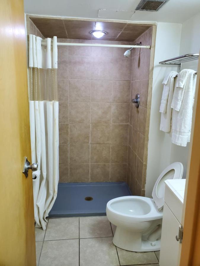 Budget Inn Of 湾城 外观 照片