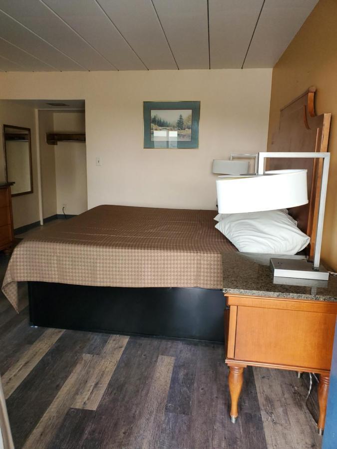 Budget Inn Of 湾城 外观 照片