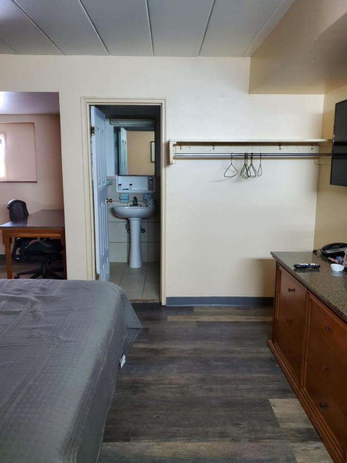 Budget Inn Of 湾城 外观 照片